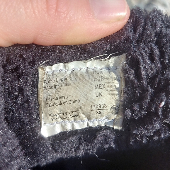 Black Airwalk boots Size 6 - Picture 4 of 6